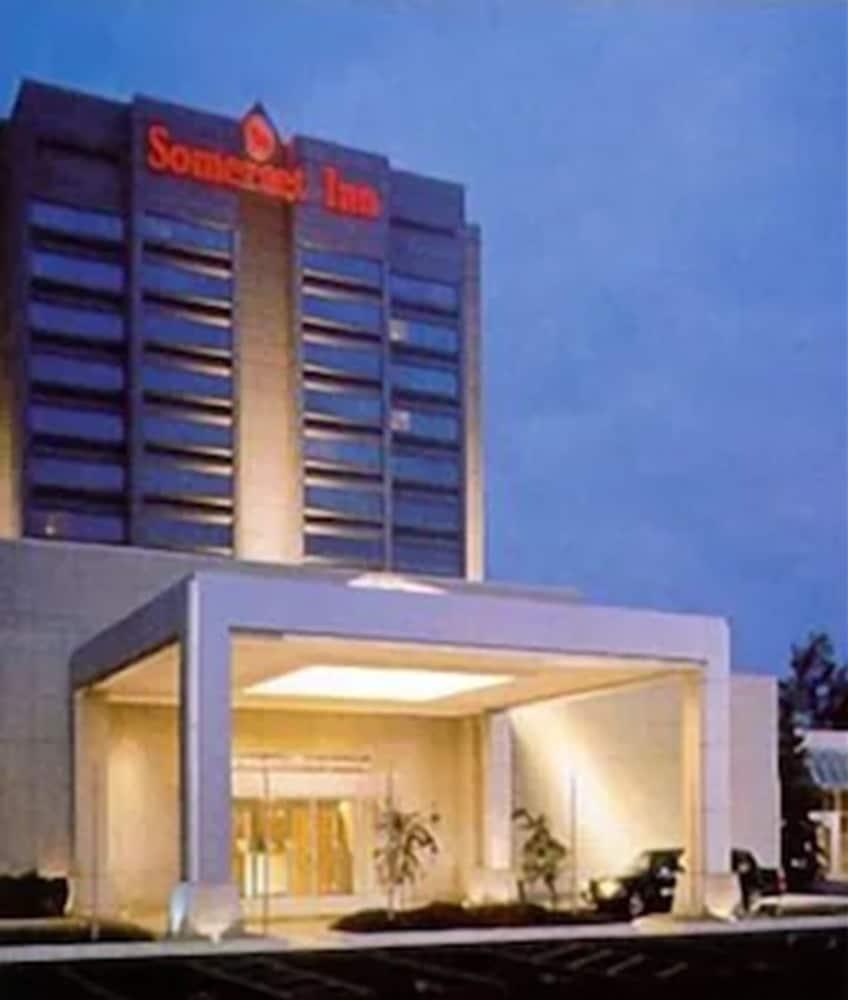 Somerset Inn Troy Exterior photo